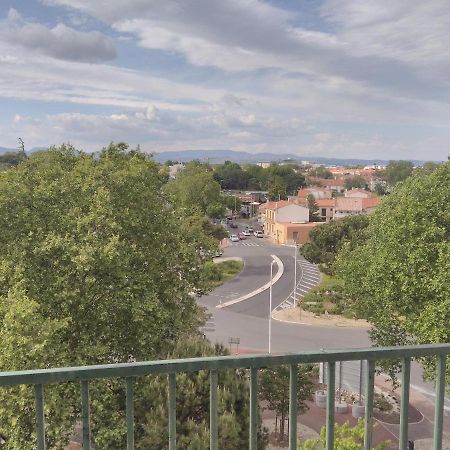 Residence D'Anjou - Grand Studio Avec Balcon Et Parking Privatif Perpignan Bagian luar foto