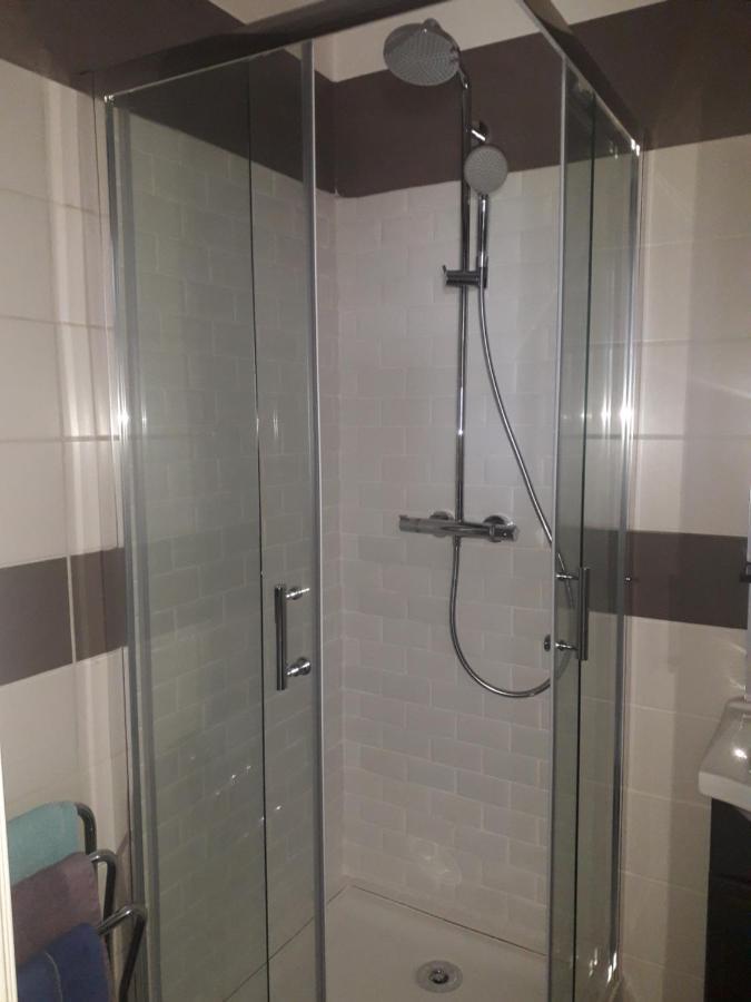Residence D'Anjou - Grand Studio Avec Balcon Et Parking Privatif Perpignan Bagian luar foto